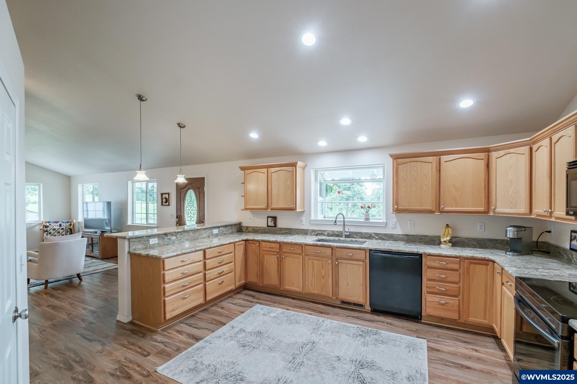 36279 Middle Ridge Road Lebanon, OR 97355 - Photo 12 of 50