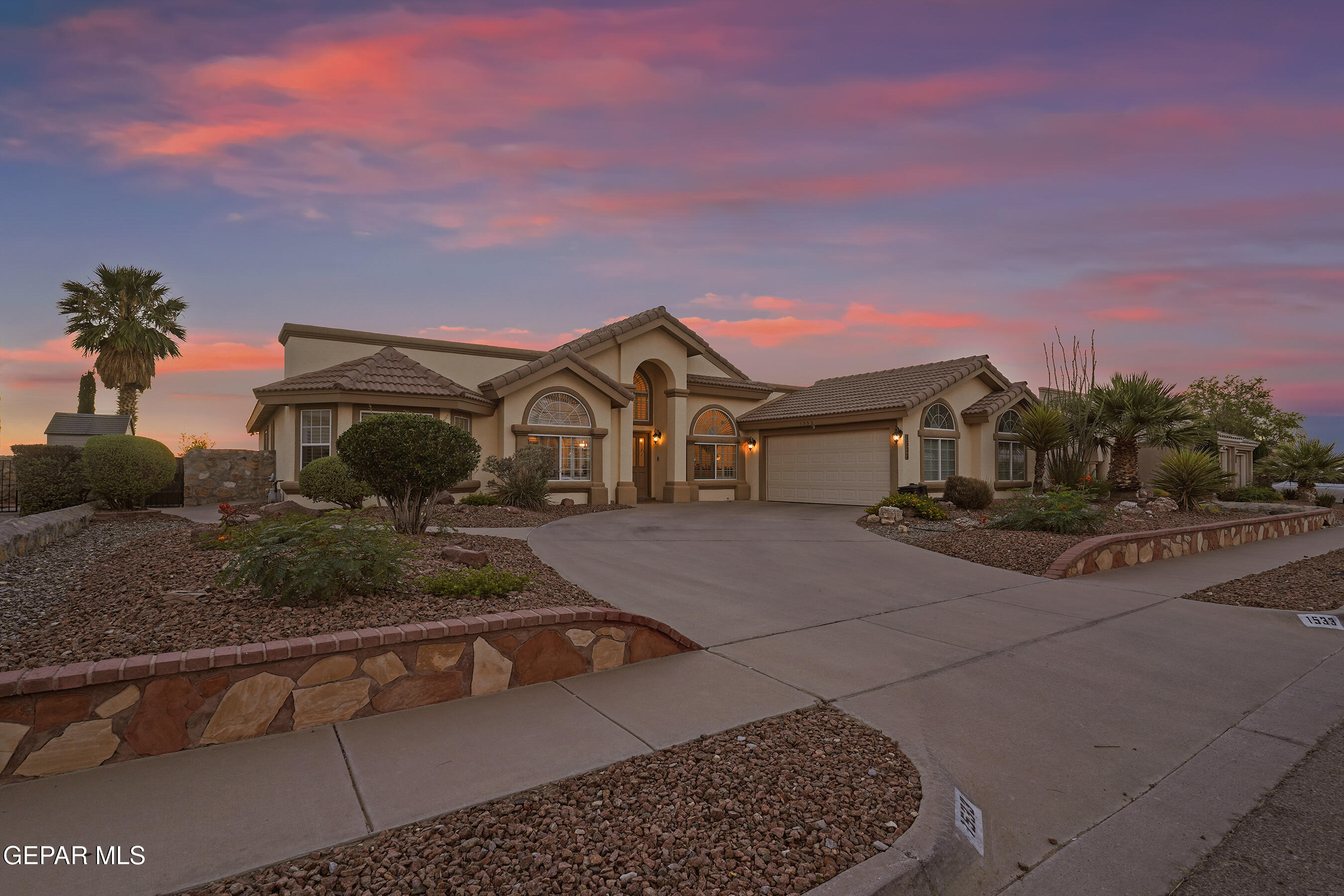 1533 Cimarron Ridge Drive El Paso, TX 79912 - Photo 2 of 43 DSC06263