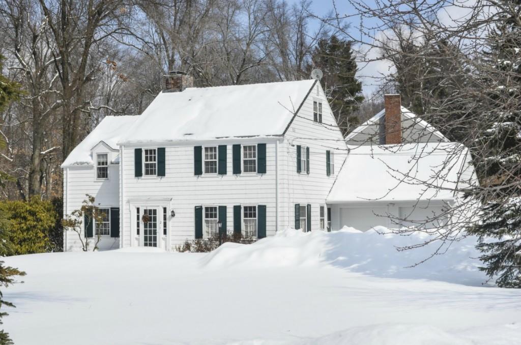 2 Knollwood Road Bloomfield, CT 06002 - Photo 1 of 1 a view of white house with a yard