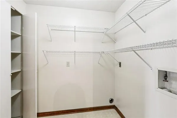 $264,000 | 3400 West Esplanade Avenue, Unit D, Metairie, LA 70002