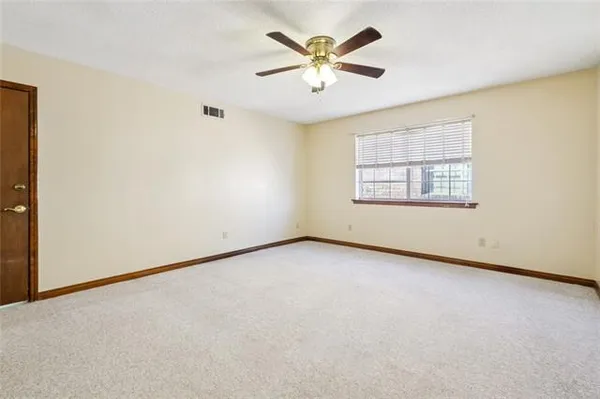 $264,000 | 3400 West Esplanade Avenue, Unit D, Metairie, LA 70002