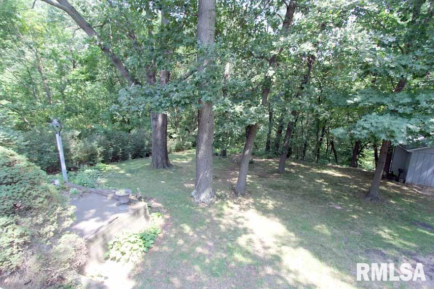 5611 West Fairview Road Peoria, IL 61607 - Photo 16 of 35