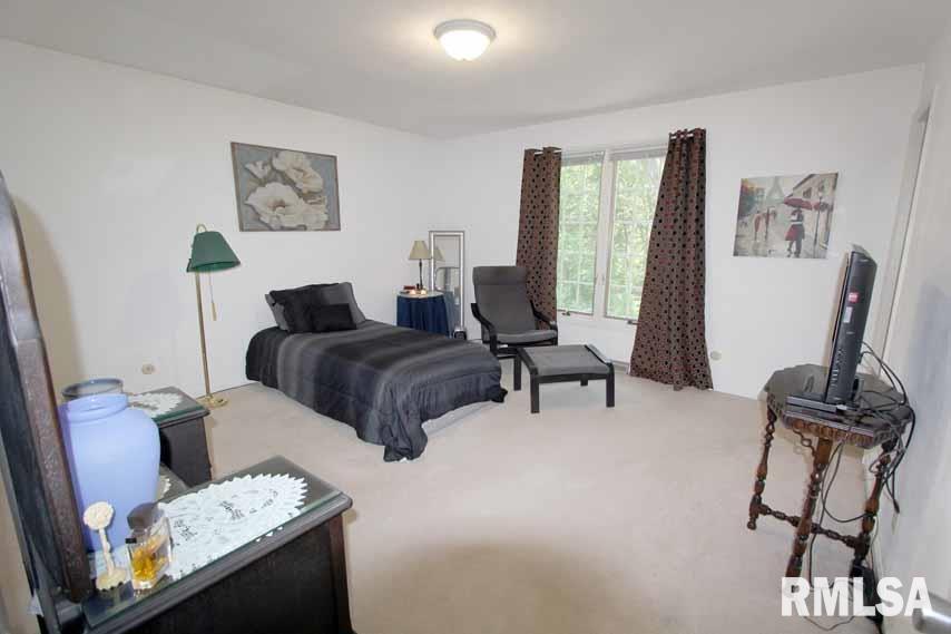 5611 West Fairview Road Peoria, IL 61607 - Photo 28 of 35