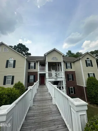 $1,550 | 320 Bubble Creek Court, Unit 7, Fayetteville, NC 28311