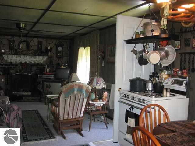 1251 Kitchen Road Whittemore, MI 48770 - Photo 10 of 13 1745350-9.JPG