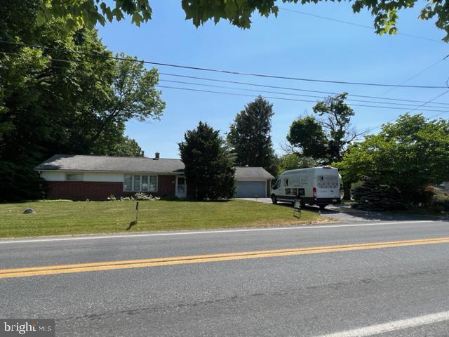 414 East Rosebud Road Myerstown, PA 17067 - Photo 2 of 55 Gallery Image 2