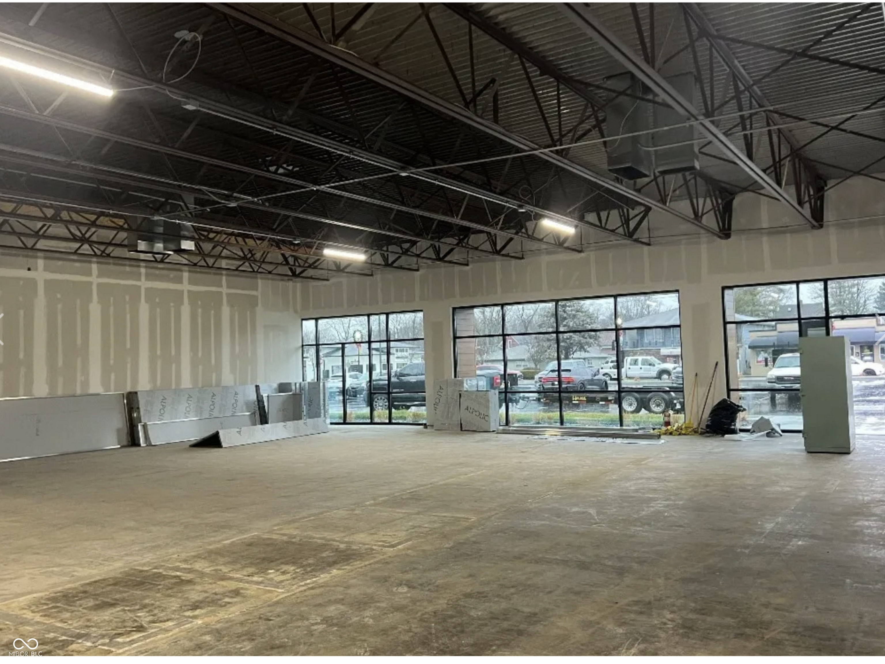 129 South Pendleton Avenue Pendleton, IN 46064 - Photo 3 of 4