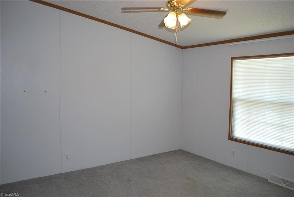 1114 Powell Bridge Road Harmony, NC 28634 - Photo 14 of 30 Gallery Image 14