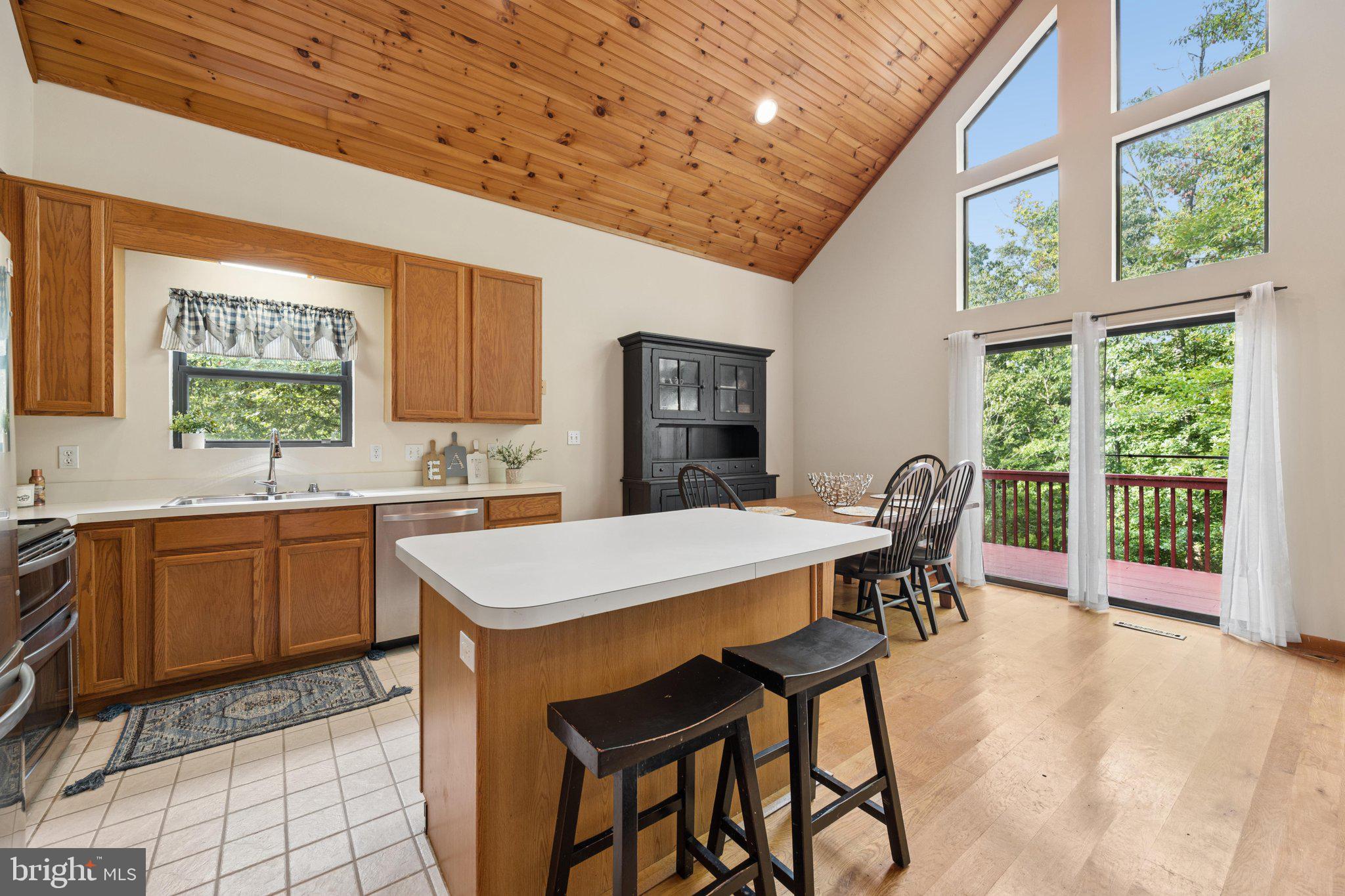 6739 West Lakeridge Road New Market, MD 21774 - Photo 21 of 77 Kitchen