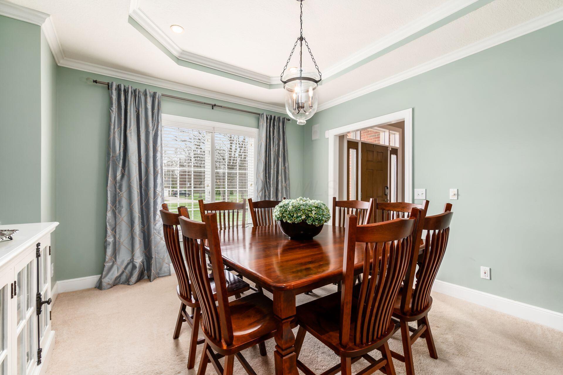 9936 Hoover Woods Road Galena, OH 43021 - Photo 11 of 47 Dining Room