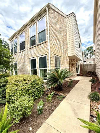 $3,100 | 12625 Memorial Drive, Unit 25, Houston, TX 77024