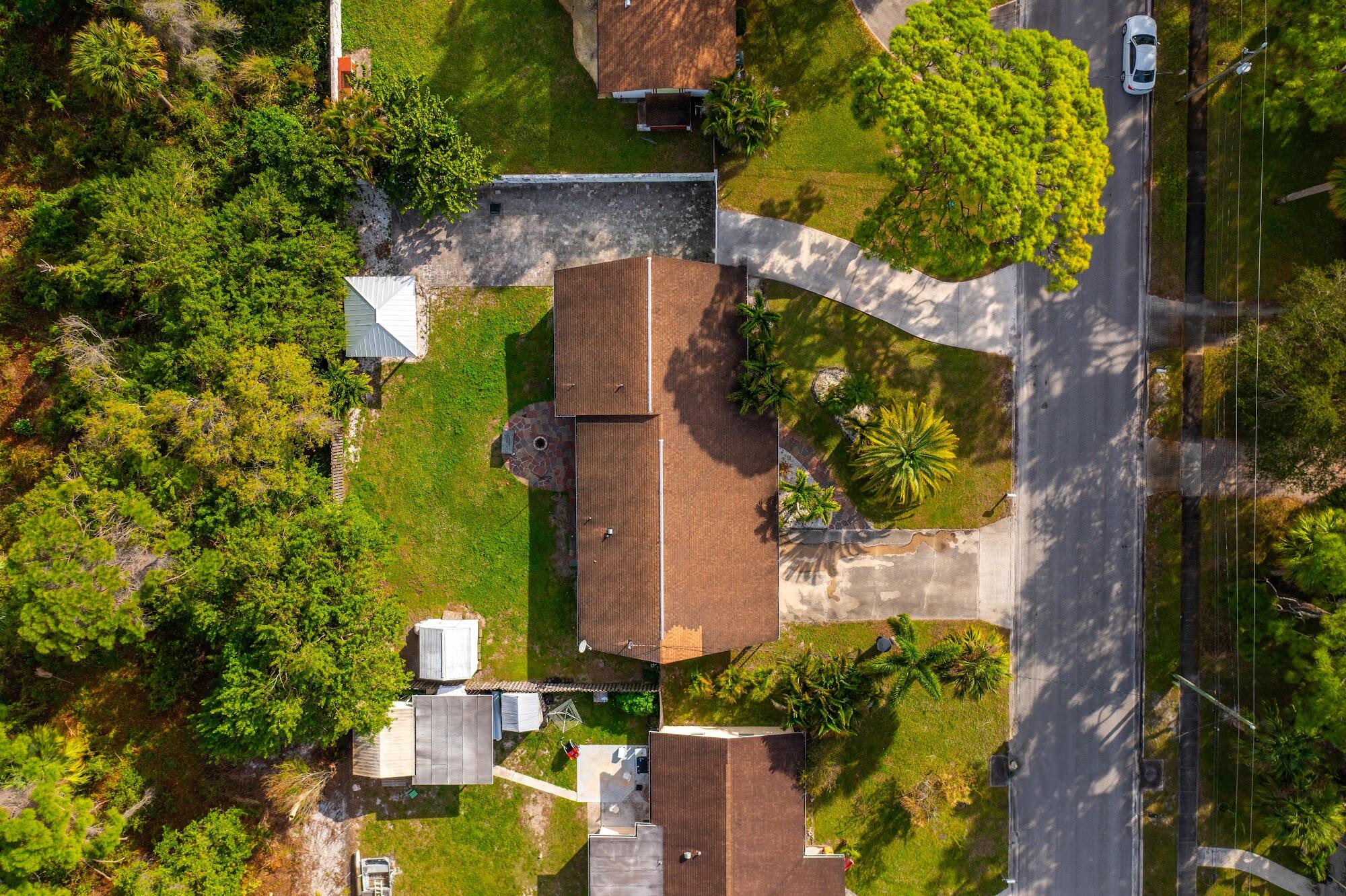 1604 Edgevale Road Fort Pierce, FL 34982 - Photo 2 of 18 IMG_0042