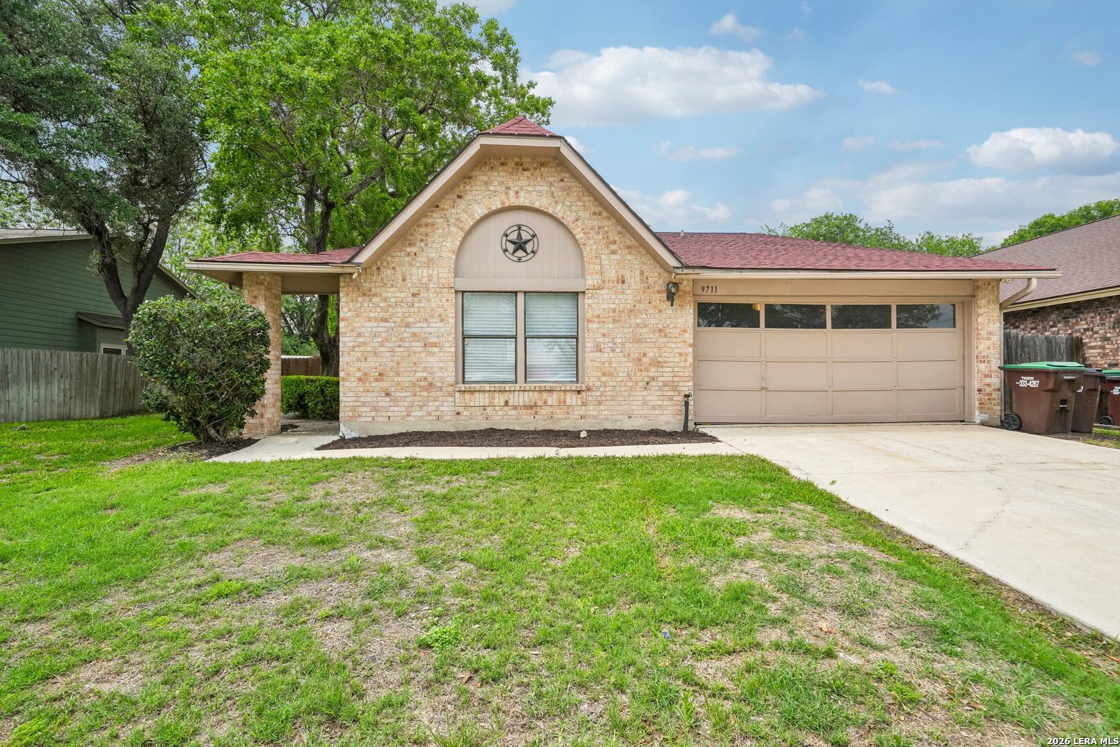 9711 Spruce Ridge Drive Converse, TX 78109 - Photo 2 of 32