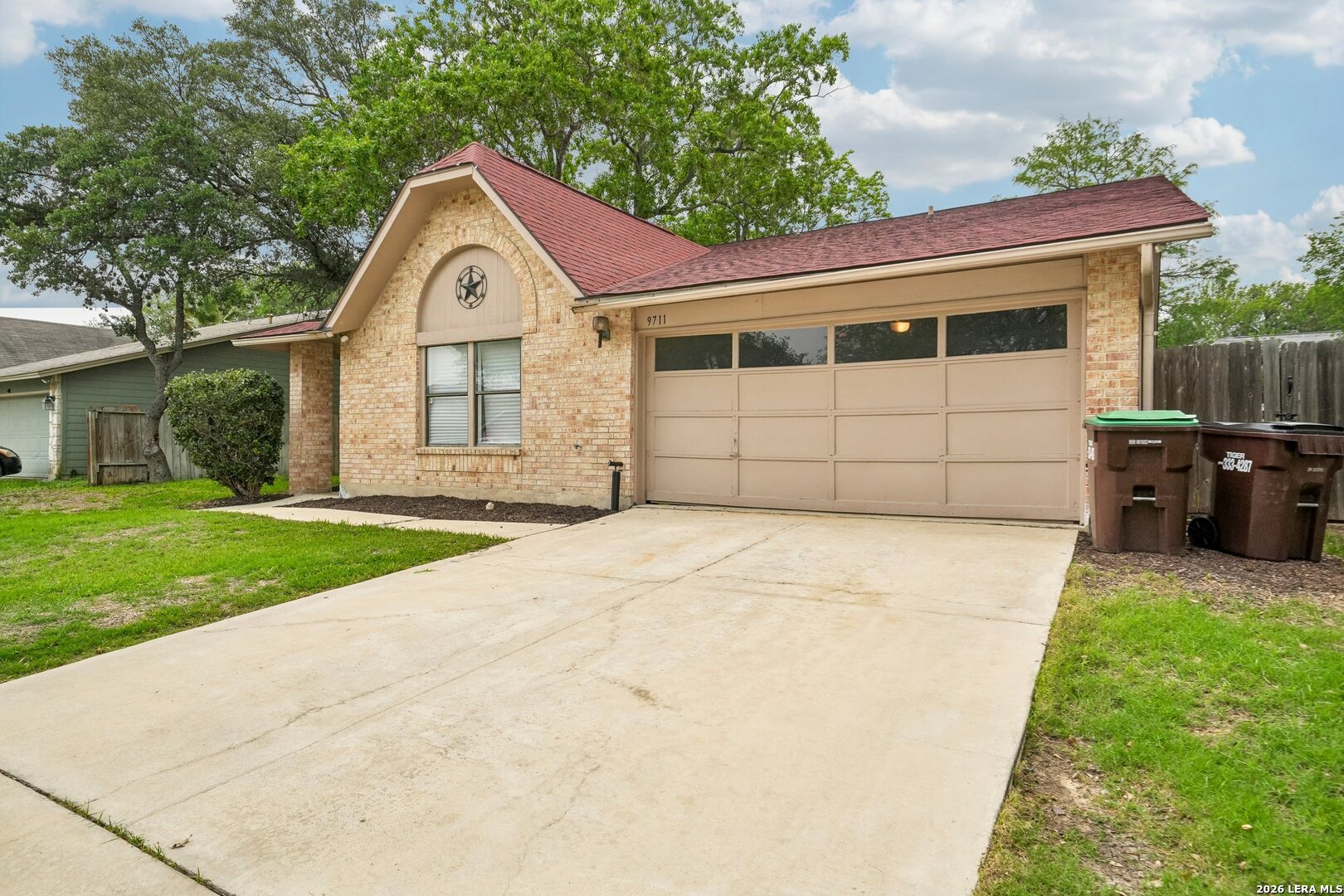 9711 Spruce Ridge Drive Converse, TX 78109 - Photo 8 of 32