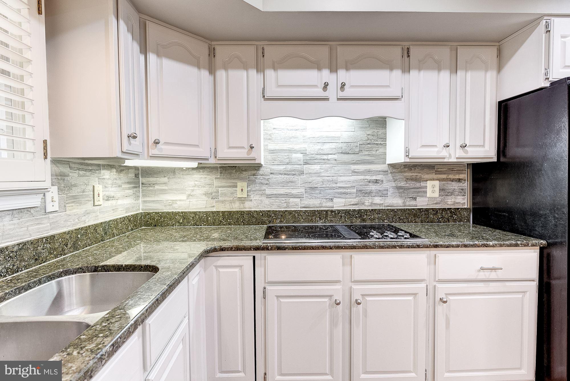 12308 Timber Grove Road Owings Mills, MD 21117 - Photo 13 of 61 Kitchen