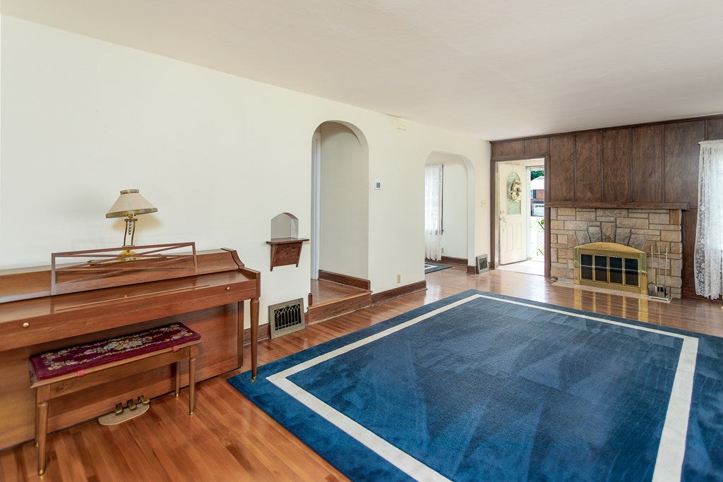 500 Shepard Road Mansfield, OH 44907 - Photo 2 of 38 Gallery Image 2