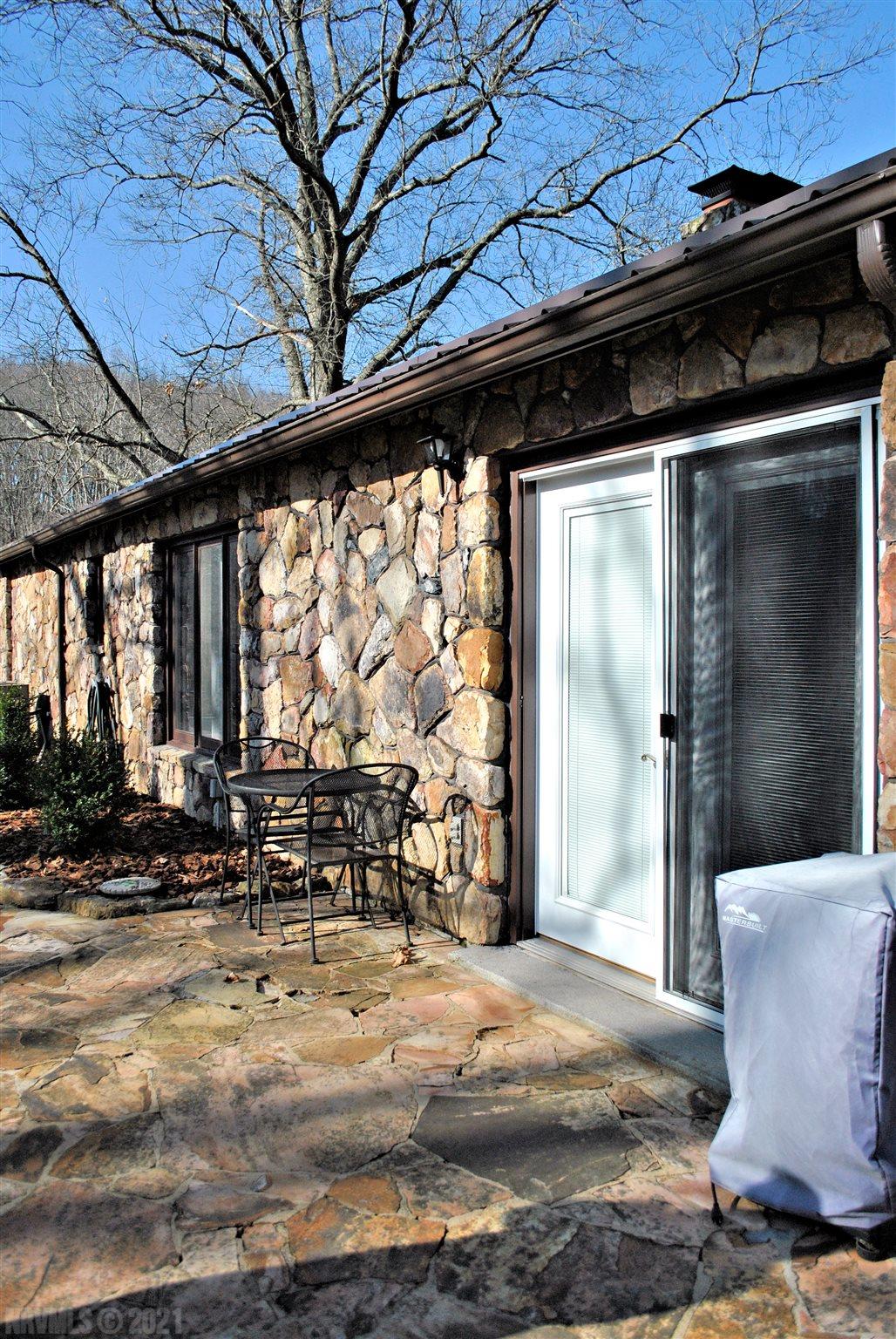 7462 Riverbluff Road Radford, VA 24141 - Photo 56 of 72 Gallery Image 56