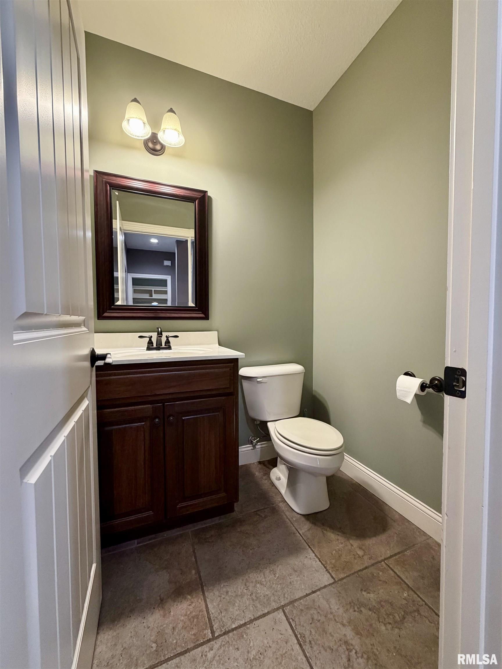 66 Warwick Circle Morton, IL 61550 - Photo 13 of 34