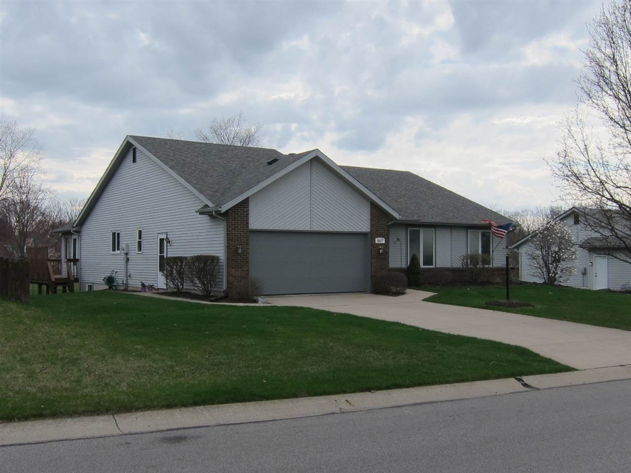 6327 Shadow Ridge Run Fort Wayne, IN 46804 - Photo 2 of 30 Gallery Image 2