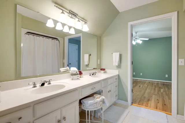 $425,000 | 2806 Fox Ridge Road, Ooltewah, TN 37363