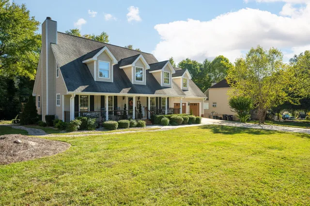$425,000 | 2806 Fox Ridge Road, Ooltewah, TN 37363