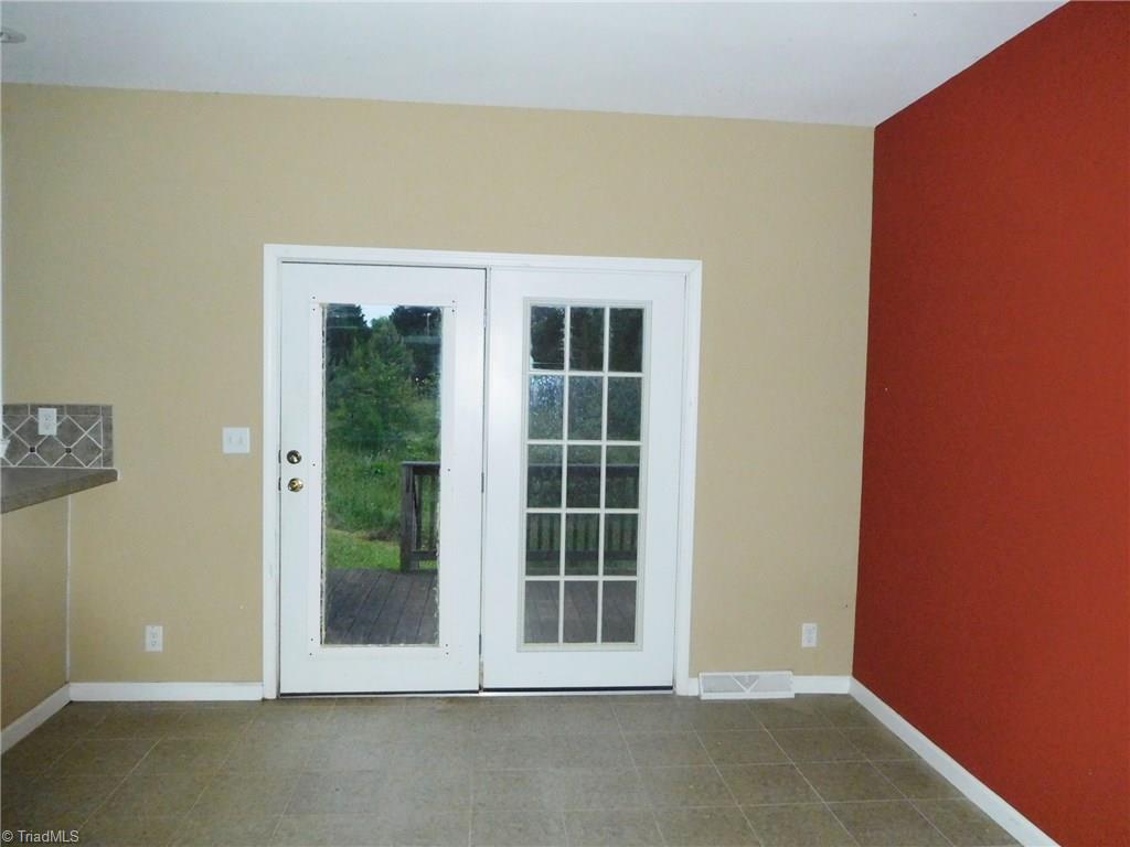 1122 Red Lane Road Pleasant Garden, NC 27313 - Photo 9 of 24 Gallery Image 9