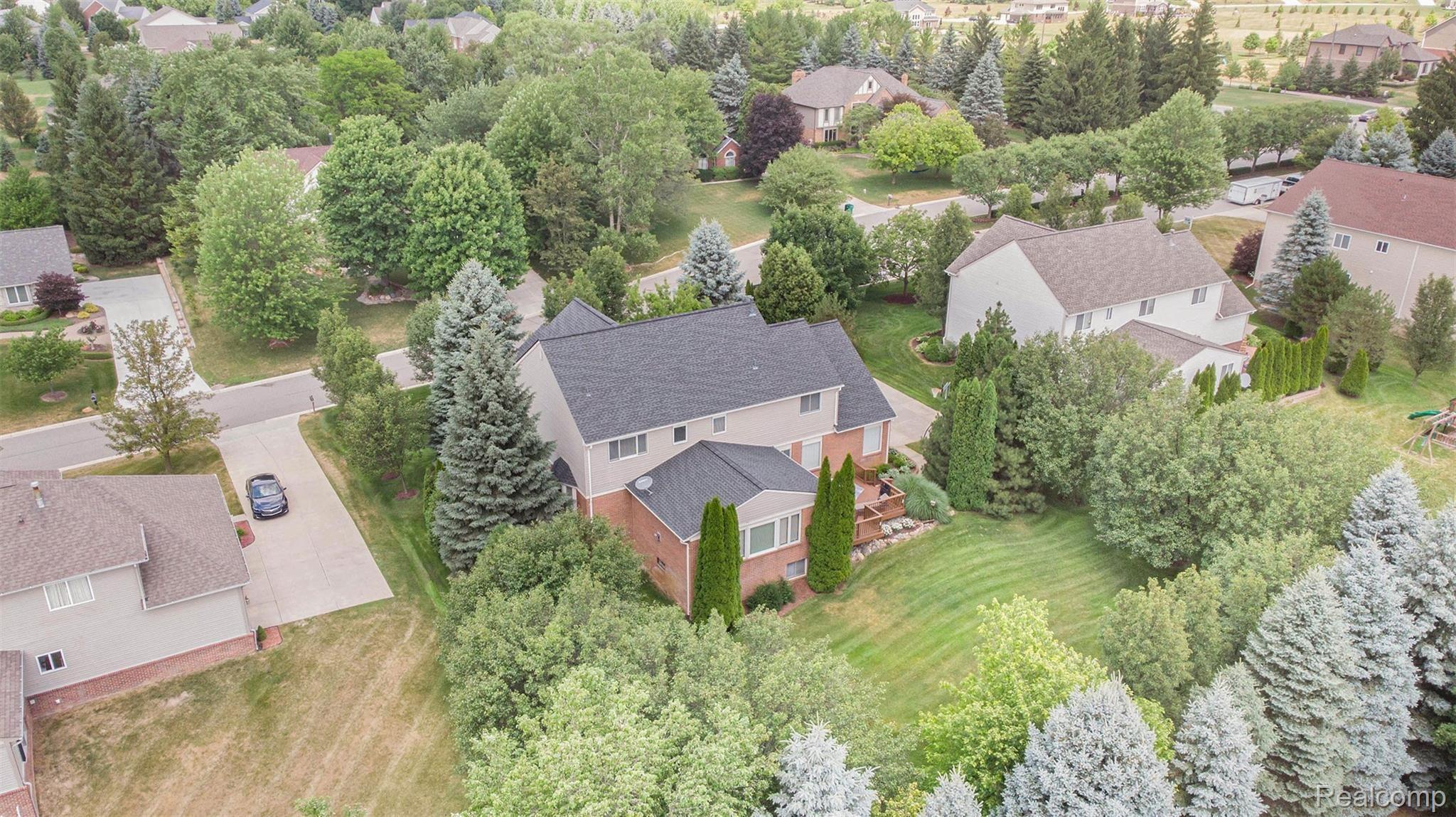 79 Oakbridge Drive Rochester, MI 48306 - Photo 37 of 46 DJI_0205-2.jpg