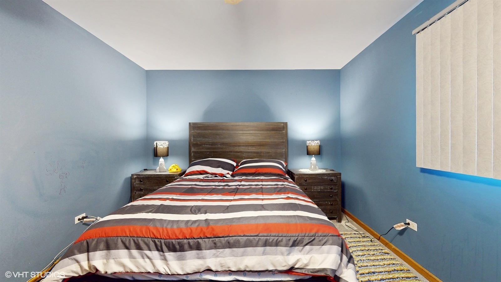 14467 Creekview Drive Orland Park, IL 60467 - Photo 27 of 51 a bedroom with a bed and a window