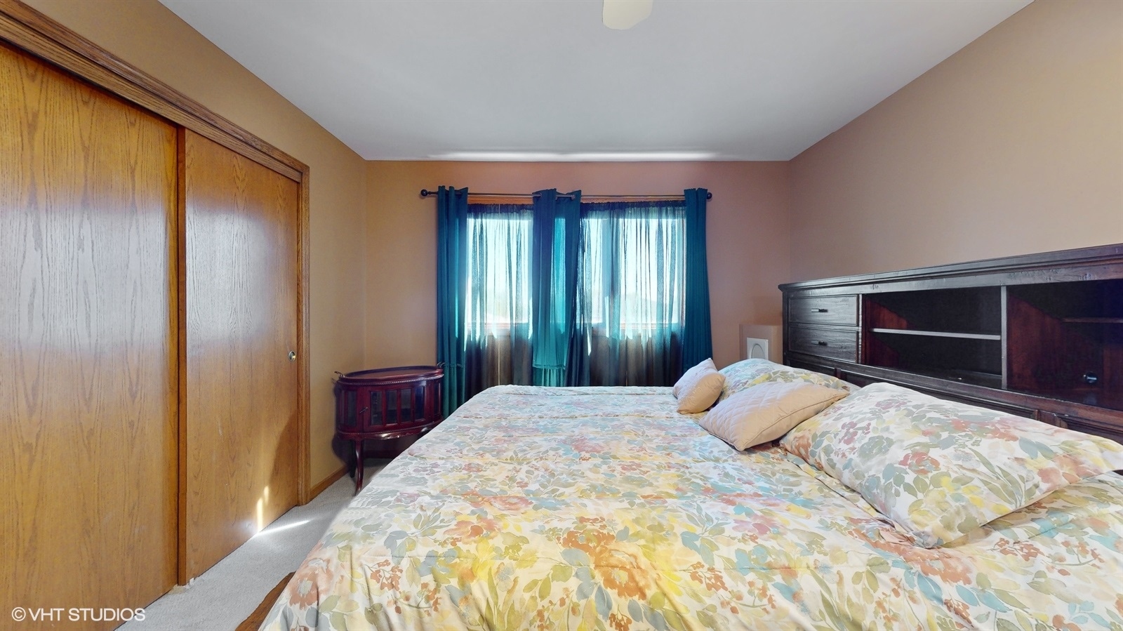 14467 Creekview Drive Orland Park, IL 60467 - Photo 34 of 51 a bedroom with a large bed and a dresser