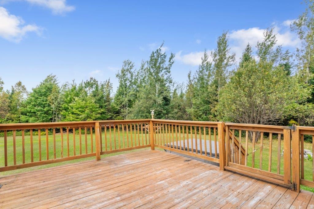 34 Rockwood Avenue Jefferson, NH 03583 - Photo 11 of 38