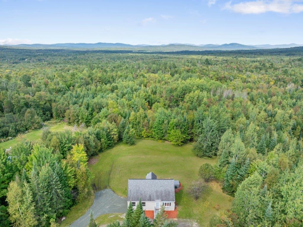 34 Rockwood Avenue Jefferson, NH 03583 - Photo 13 of 38