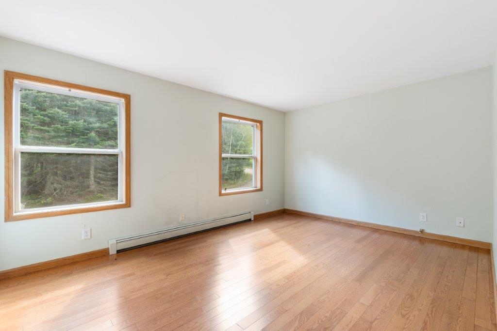 34 Rockwood Avenue Jefferson, NH 03583 - Photo 14 of 38