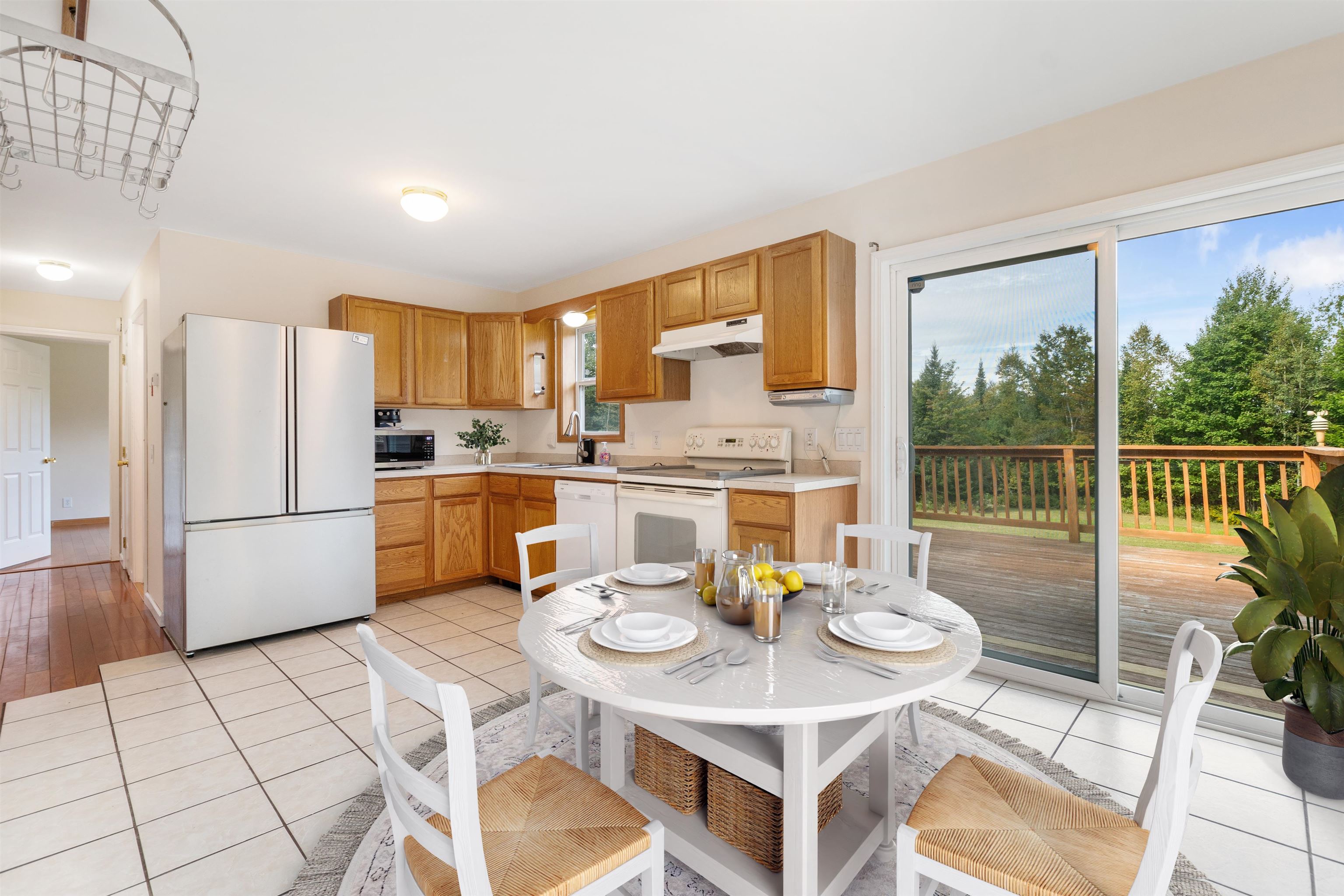 34 Rockwood Avenue Jefferson, NH 03583 - Photo 9 of 38