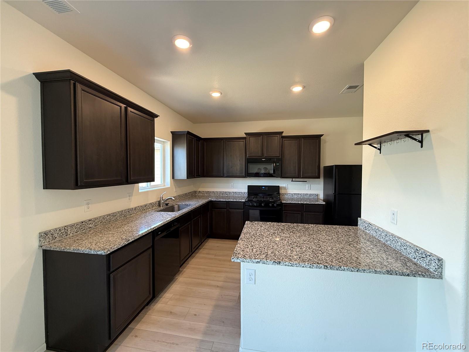 9724 Borderpine Way Colorado Springs, CO 80925 - Photo 5 of 18