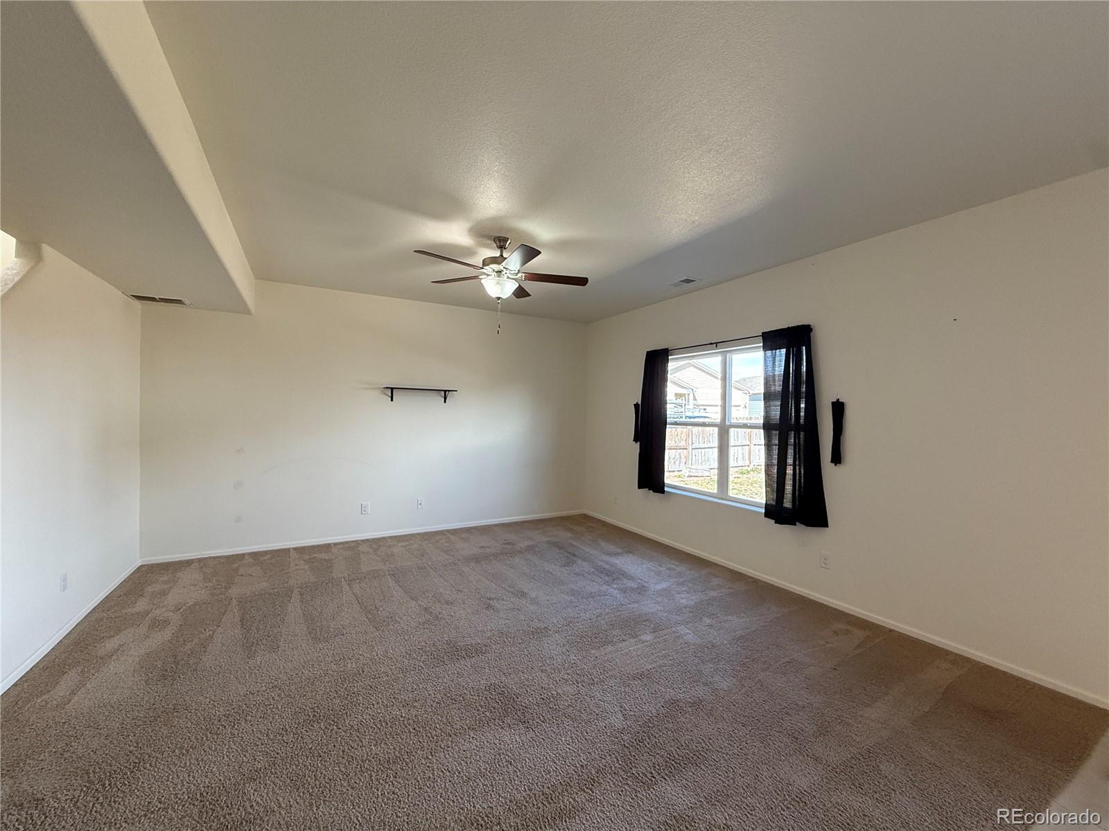 9724 Borderpine Way Colorado Springs, CO 80925 - Photo 7 of 18