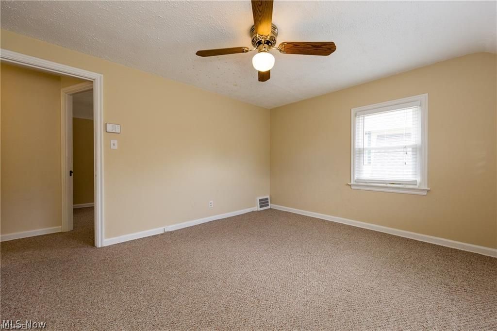 945 Rushleigh Road Cleveland Heights, OH 44121 - Photo 19 of 29