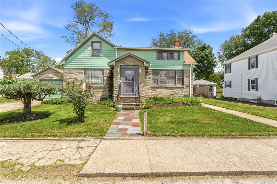 34 Intervale Road Cranston, RI 02910 - Photo 5 of 46
