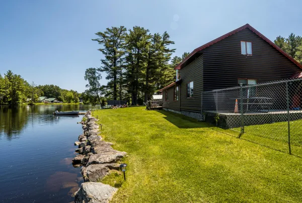 $699,900 | 3 Merrill Brook Lane, Howland, ME 04448