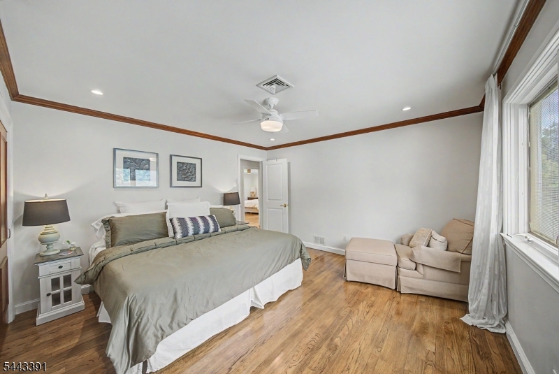 6 Coventry Road Livingston, NJ 07039 - Photo 25 of 37