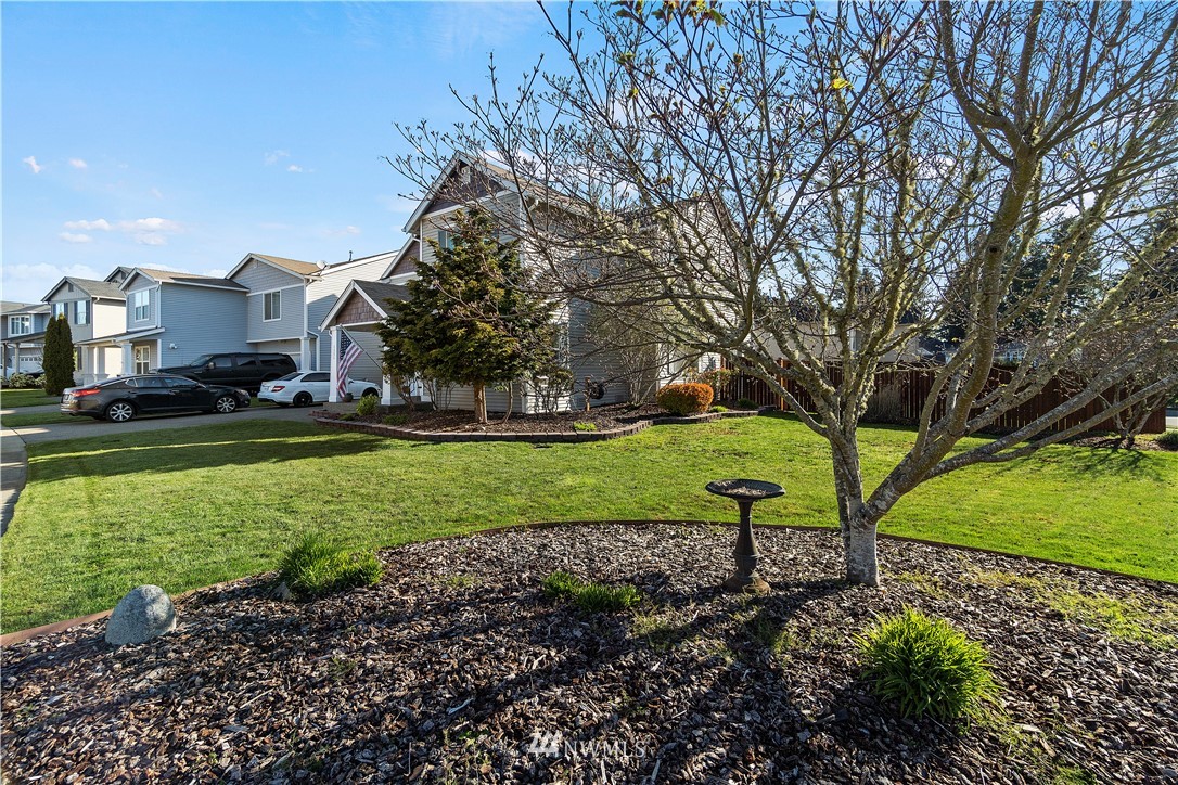 1351 Foreman Road DuPont, WA 98327 - Photo 3 of 40
