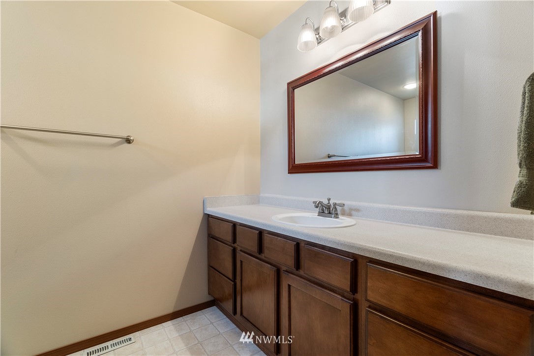 1351 Foreman Road DuPont, WA 98327 - Photo 24 of 40