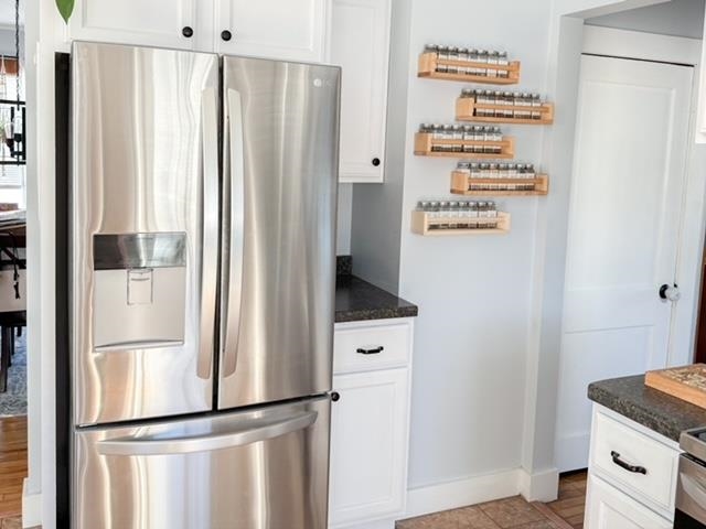 237 Pleasant Street Claremont, NH 03743 - Photo 3 of 18