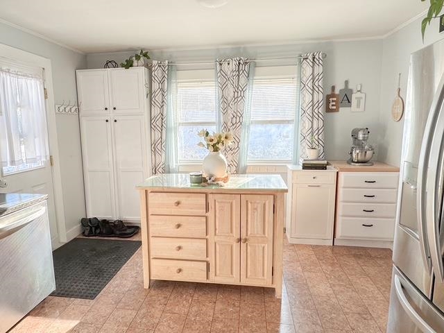 237 Pleasant Street Claremont, NH 03743 - Photo 5 of 18