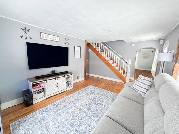 $310,000 | 237 Pleasant Street, Claremont, NH 03743