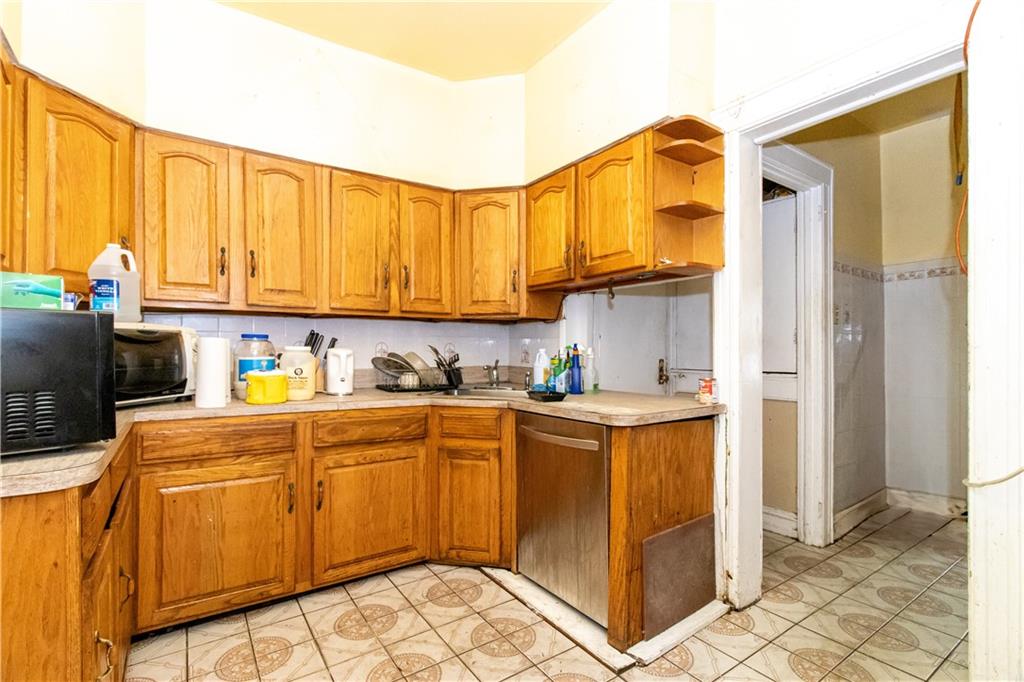 3820 Clarendon Road Brooklyn, NY 11203 - Photo 15 of 31