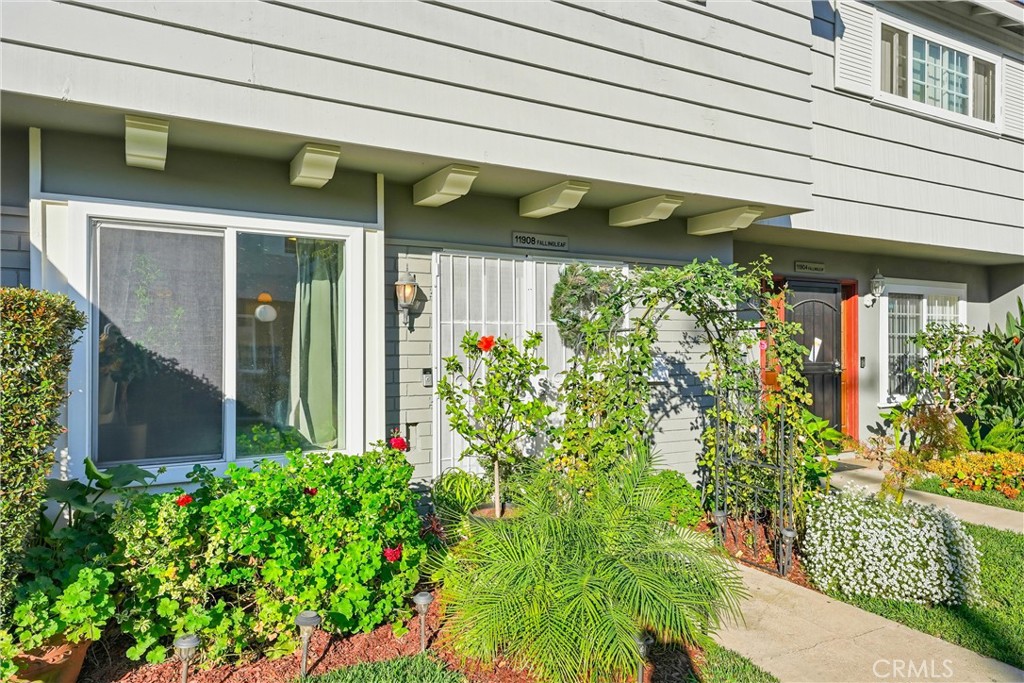 11908 Fallingleaf Circle Garden Grove, CA 92840 - Photo 3 of 30