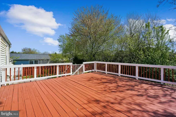 $650,000 | 712 North Sterling Boulevard, Sterling, VA 20164