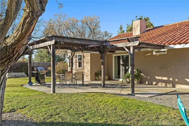 $989,000 | 6825 Highway 46, Paso Robles, CA 93446