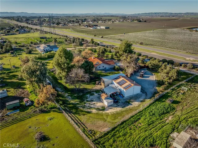 $989,000 | 6825 Highway 46, Paso Robles, CA 93446