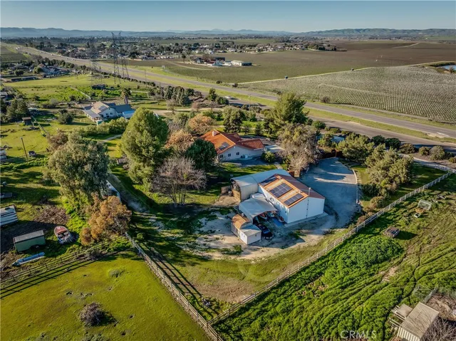 $989,000 | 6825 Highway 46, Paso Robles, CA 93446